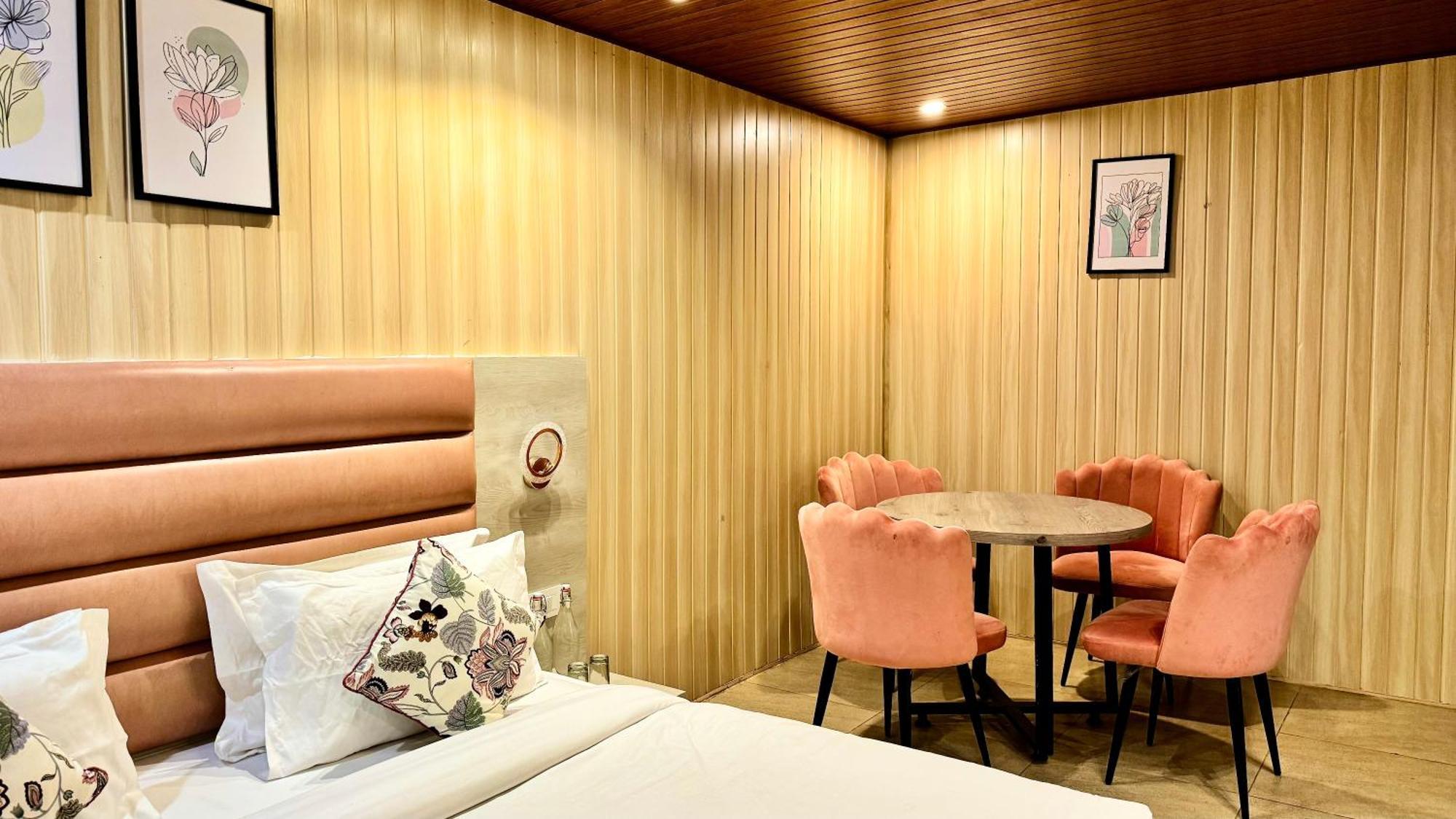 Hotel Pride Inn - 800 Mts From Mall Road Масурі Екстер'єр фото